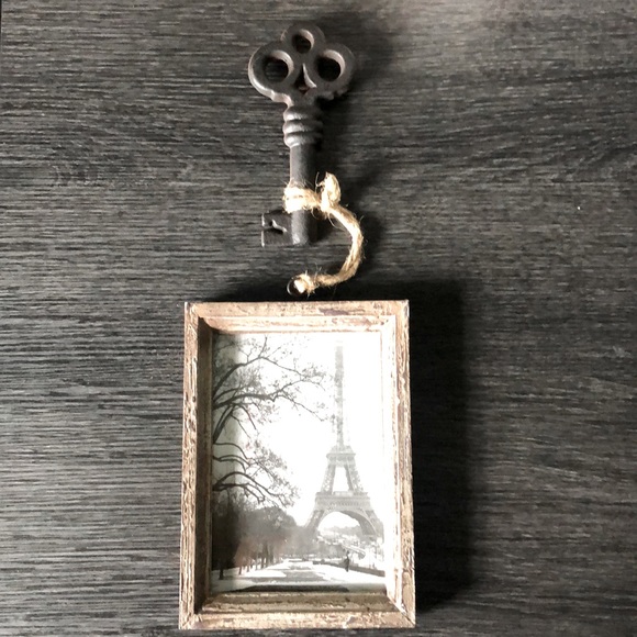 Rustic hanging key Picture frame w extra bonus - Picture 2 of 4